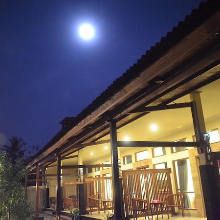 Wisma Bunda Τζίλι Τραγουανγκάν Εξωτερικό φωτογραφία